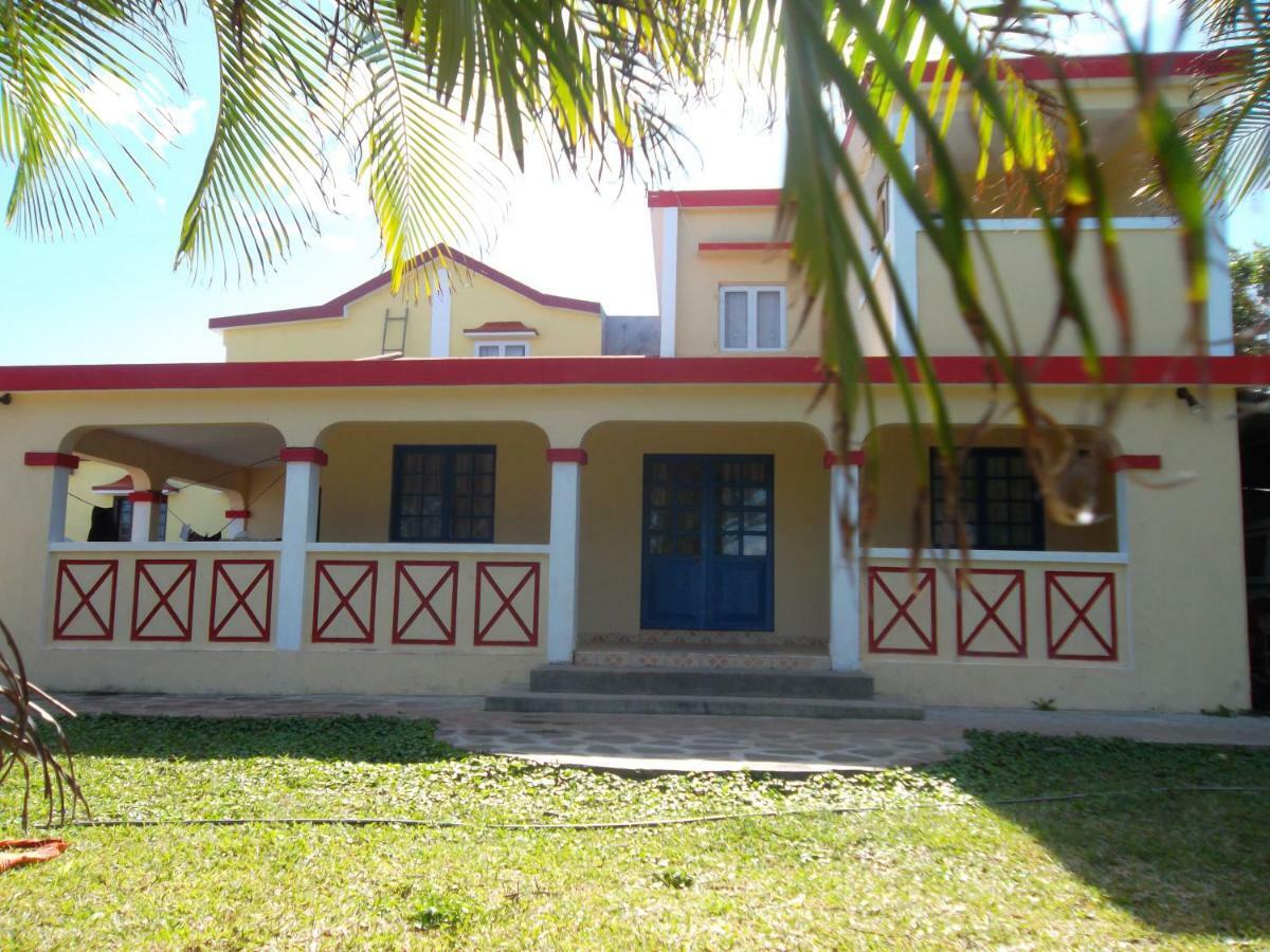 Bed and Breakfast Le Tropical Chez Jeannette Saint Gabriel Esterno foto